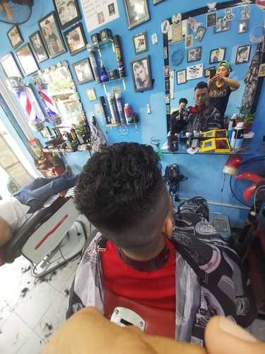Địa Chỉ Tiệm Hớt Tóc Nam Đẹp Tại Quận 2  Việt Hàn Barbershop